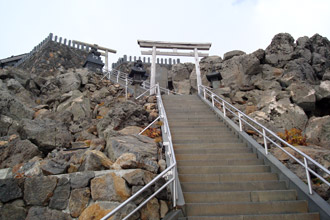 頂上への最後の階段